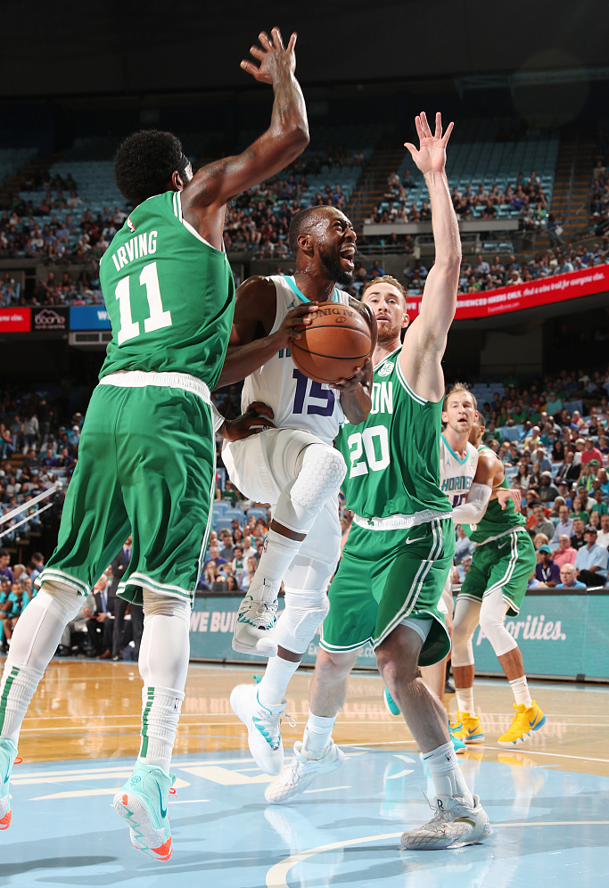 开云官方在线-包含夏洛特黄蜂内部会议纪要流出——冲刺阶段扳平良机，欧篮联使命明确，轮换策略成焦点的词条-开云官方在线